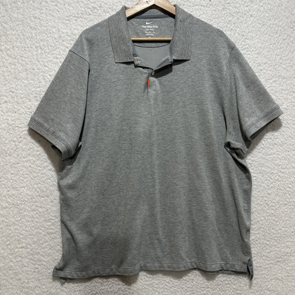 The Nike‎ Polo Dri-Fit Mens Gray Short Sleeve Polo Shirt Size 2XL